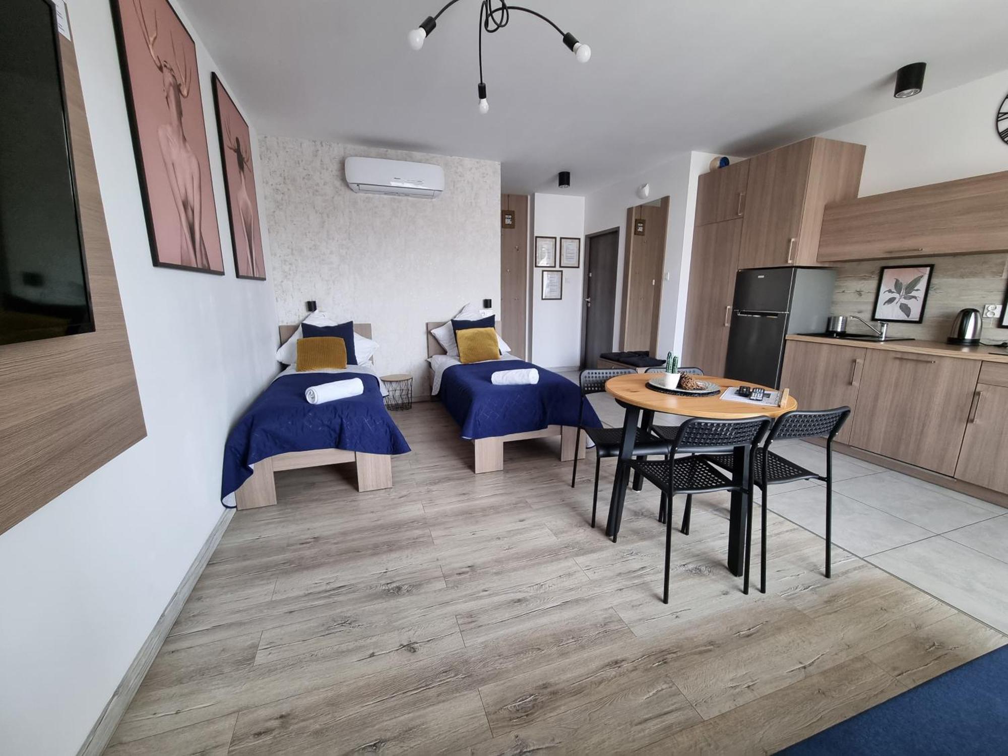 Q Apart Amber - Studio, Manufaktura, Klimatyzacja I Garaz Gratis, Netflix, Fv, Gwarancja Zadowolenia Λοτζ Εξωτερικό φωτογραφία